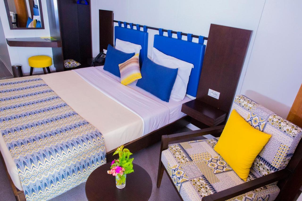 Dunia Hotel Ouagadougou Loumbila Bagian luar foto