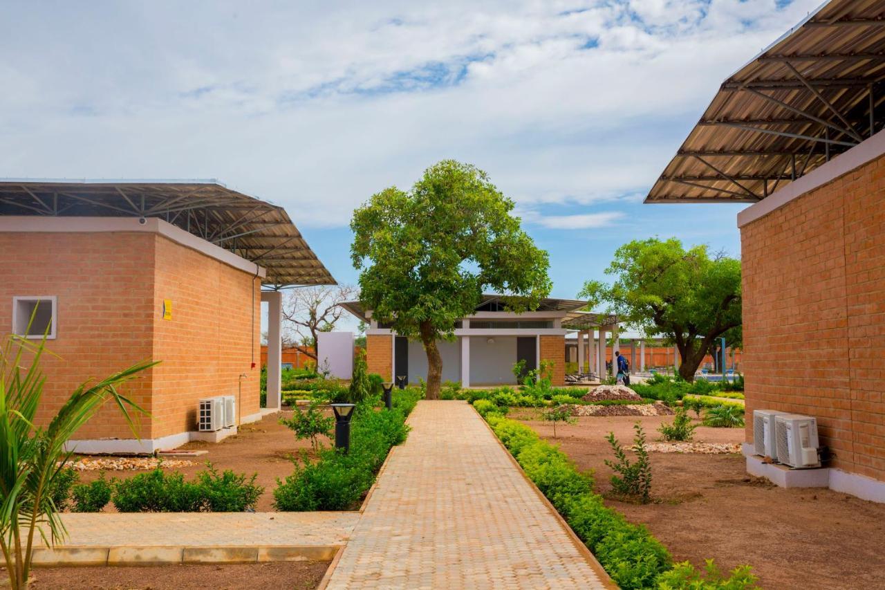 Dunia Hotel Ouagadougou Loumbila Bagian luar foto
