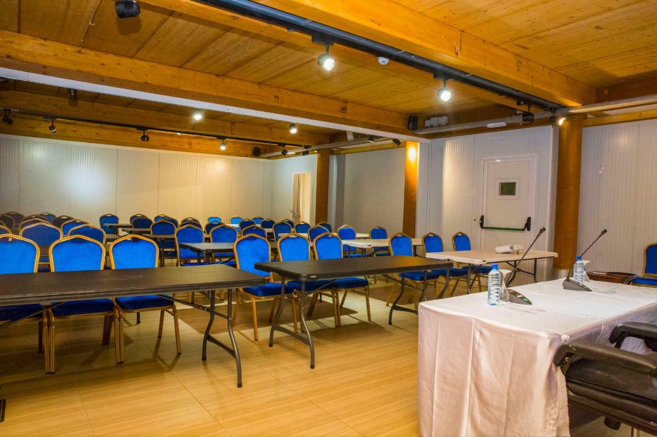 Dunia Hotel Ouagadougou Loumbila Bagian luar foto
